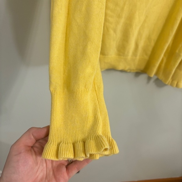 Filpucci wool Banana Republic yellow sweater with ruffled wrist extra large - Picture 2 of 5